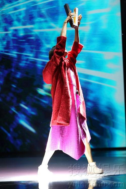 张晋蔡少芬吃瓜事件