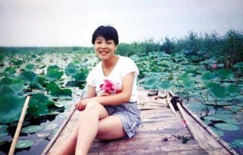 清华清纯才女 吃瓜,清纯背后的瓜田秘闻”